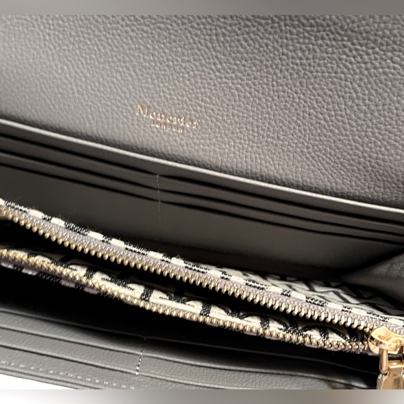 Moncrief London NWT Beautiful Tillie Winter
Taupe Leather Grained Wallet (P076) - Picture 7 of 11